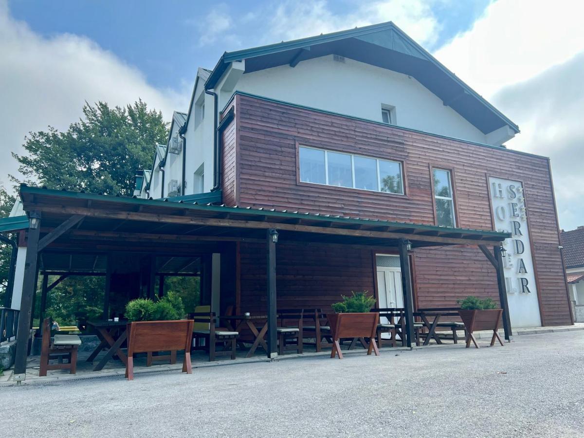 Hotel Serdar Мойковац Екстериор снимка