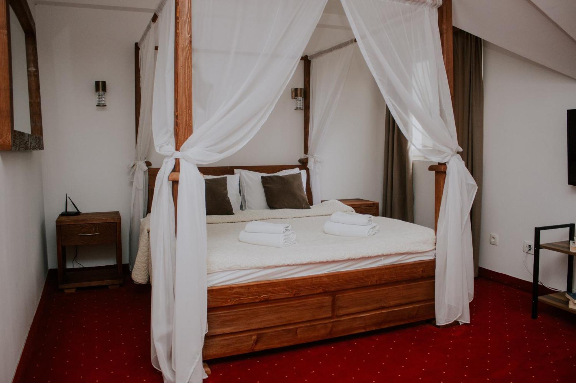 Hotel Serdar Мойковац Екстериор снимка